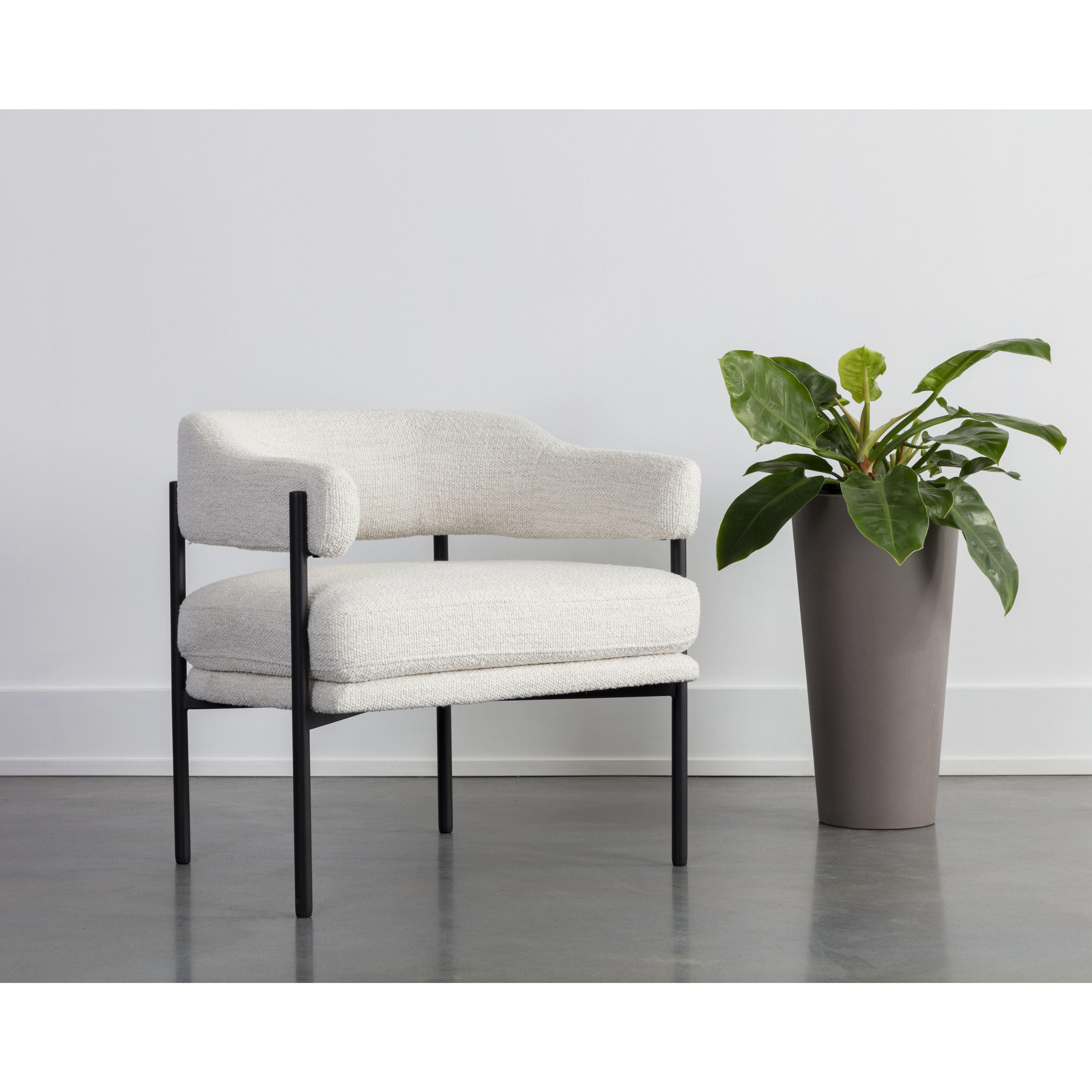 Lola Merino Pearl Lounge Chair